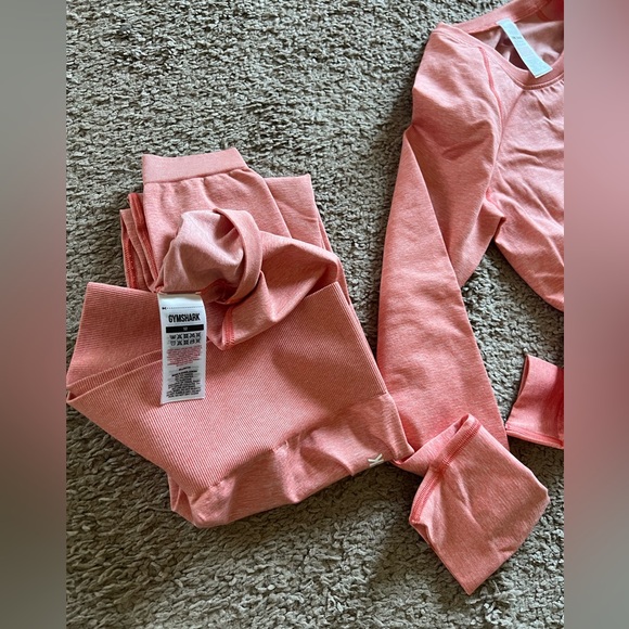 GYMSHARK ADAPT SEAMLESS SET SIZE MEDIUM - Picture 8 of 9